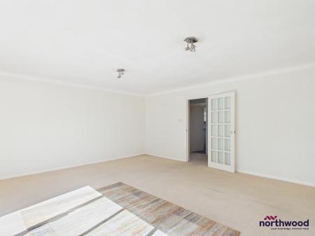 3 bedroom Apartment to let in Silverdale Road, Lower Meads, Eastbourne, BN20