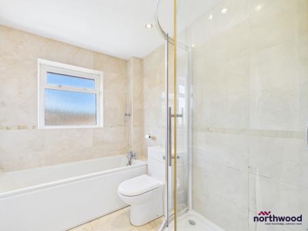 3 bedroom Apartment to let in Silverdale Road, Lower Meads, Eastbourne, BN20