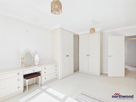 3 bedroom Apartment to let in Silverdale Road, Lower Meads, Eastbourne, BN20