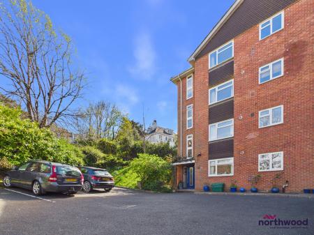 3 bedroom Apartment to let in Silverdale Road, Lower Meads, Eastbourne, BN20