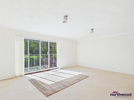 3 bedroom Apartment to let in Silverdale Road, Lower Meads, Eastbourne, BN20