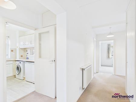 2 bedroom Apartment to let in Silverdale Road, Lower Meads, Eastbourne, BN20