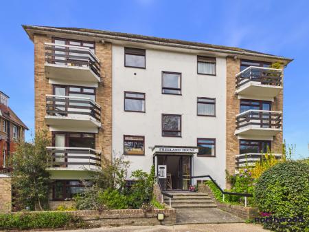2 bedroom Apartment to let in Silverdale Road, Lower Meads, Eastbourne, BN20