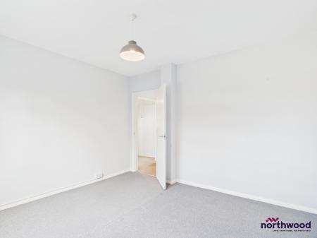 2 bedroom Apartment to let in Silverdale Road, Lower Meads, Eastbourne, BN20