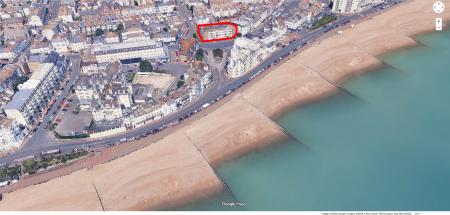 2 bedroom Flat to let in Seaside Road, Town Centre, Eastbourne, BN21