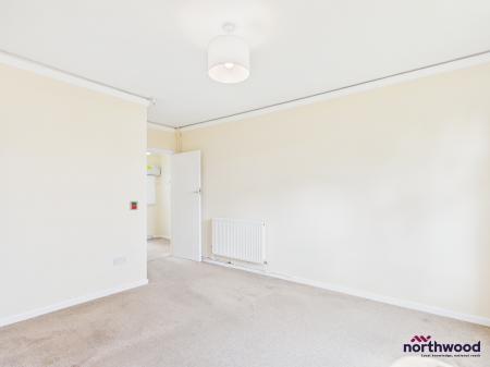 1 bedroom Bungalow to let in Farlaine Road, Willingdon, Eastbourne, BN21