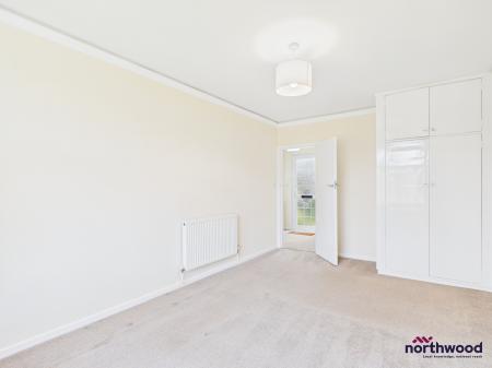 1 bedroom Bungalow to let in Farlaine Road, Willingdon, Eastbourne, BN21