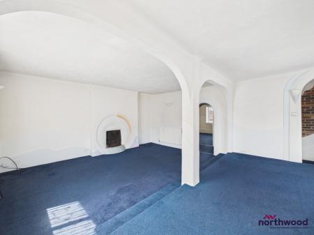 2 bedroom Flat to let in Cavendish Place, Town Centre, Eastbourne, BN21