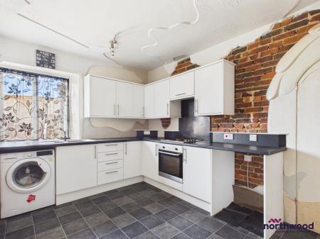 2 bedroom Flat to let in Cavendish Place, Town Centre, Eastbourne, BN21