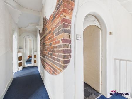 2 bedroom Flat to let in Cavendish Place, Town Centre, Eastbourne, BN21