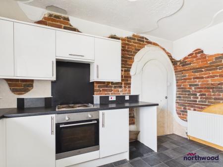 2 bedroom Flat to let in Cavendish Place, Town Centre, Eastbourne, BN21