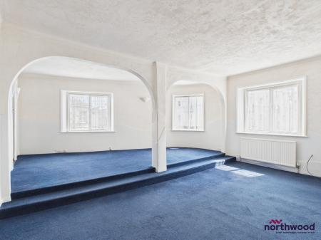 2 bedroom Flat to let in Cavendish Place, Town Centre, Eastbourne, BN21