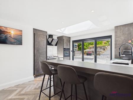 4 bedroom Detached house for sale in Newlands Road, Rottingdean, BN2