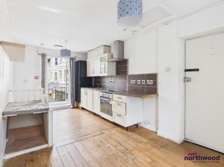 1 bedroom Apartment to let in Compton Street, Lower Meads, Eastbourne, BN21