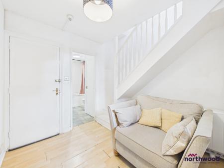 1 bedroom Apartment to let in Compton Street, Lower Meads, Eastbourne, BN21