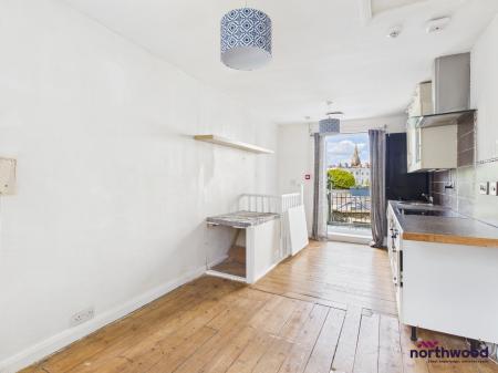 1 bedroom Apartment to let in Compton Street, Lower Meads, Eastbourne, BN21
