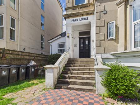 1 bedroom Apartment to let in Compton Street, Lower Meads, Eastbourne, BN21