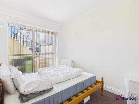 1 bedroom Flat to let in Beamsley Road, Redoubt, Eastbourne, BN22