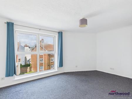 1 bedroom Flat to let in Langney Road, Town Centre, Eastbourne, BN22