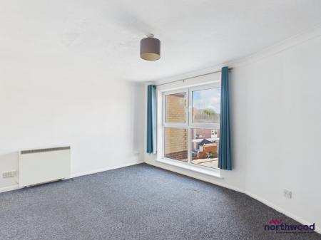 1 bedroom Flat to let in Langney Road, Town Centre, Eastbourne, BN22