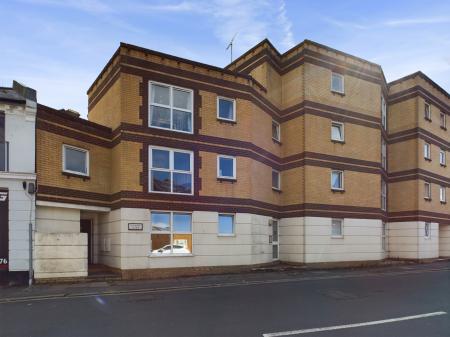 1 bedroom Flat to let in Langney Road, Town Centre, Eastbourne, BN22