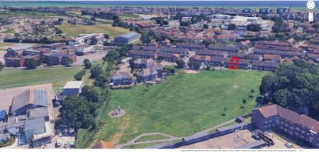 2 bedroom Terraced House to let in Saxby Close, Langney, Eastbourne, BN23
