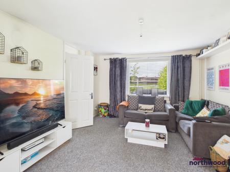 2 bedroom Terraced House to let in Saxby Close, Langney, Eastbourne, BN23