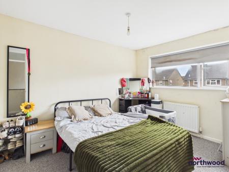 2 bedroom Terraced House to let in Saxby Close, Langney, Eastbourne, BN23