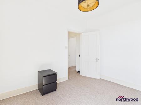 2 bedroom Maisonette to let in Gore Park Road, Old Town, Eastbourne, BN21