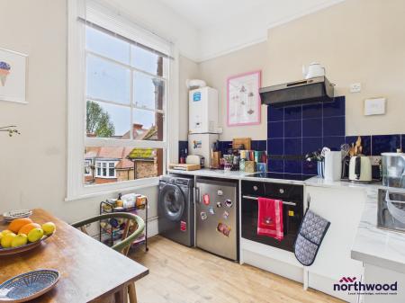 1 bedroom Flat to let in Meads Street, Meads, Eastbourne, BN20