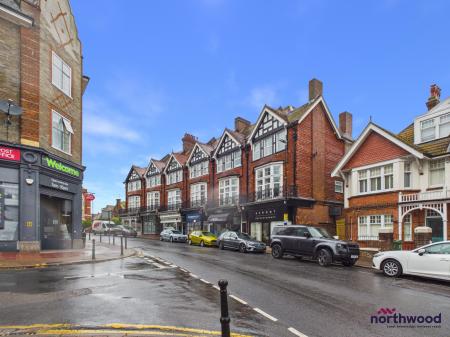 1 bedroom Flat to let in Meads Street, Meads, Eastbourne, BN20