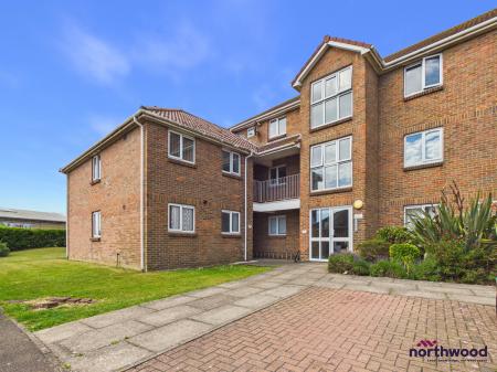 1 bedroom Flat to let in Collingwood Close, Langney Point, Eastbourne, BN23
