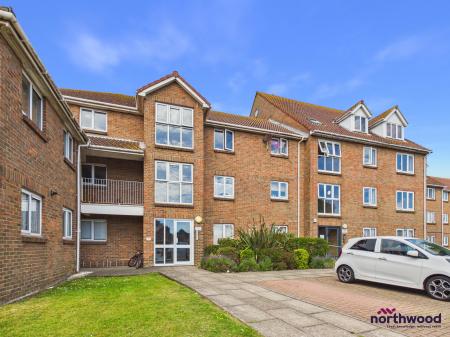 1 bedroom Flat to let in Collingwood Close, Langney Point, Eastbourne, BN23