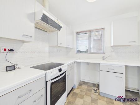 1 bedroom Flat to let in Collingwood Close, Langney Point, Eastbourne, BN23