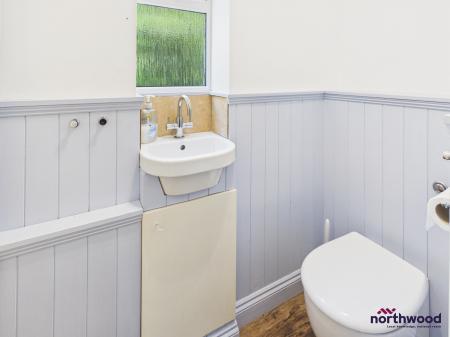 3 bedroom Detached house to let in Redwell Avenue, Bexhill-on-Sea, TN39
