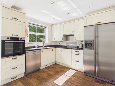 3 bedroom Detached house to let in Redwell Avenue, Bexhill-on-Sea, TN39