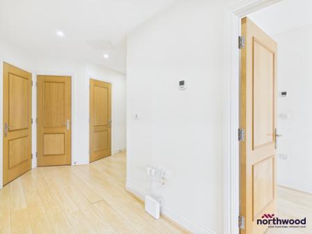 2 bedroom Flat to let in Darley Road, Meads, Eastbourne, BN20