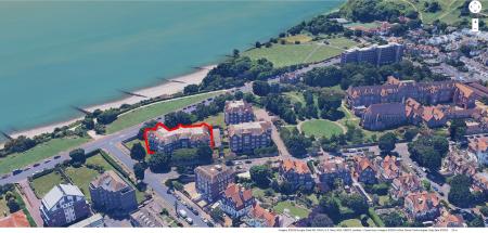 2 bedroom Flat to let in Darley Road, Meads, Eastbourne, BN20