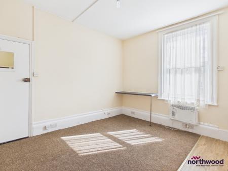 1 bedroom House share to let in Susans Road, Town Centre, Eastbourne, BN21