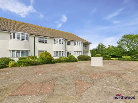 2 bedroom Flat to let in Eastbourne Road, Willingdon, Eastbourne, BN20