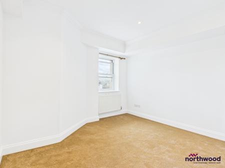 2 bedroom Flat to let in Robertson Terrace, Hastings, TN34
