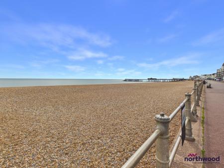 2 bedroom Flat to let in Robertson Terrace, Hastings, TN34