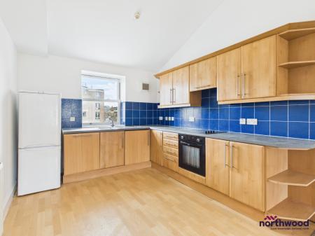 2 bedroom Flat to let in Robertson Terrace, Hastings, TN34