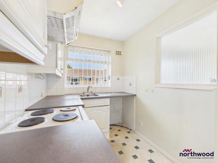 1 bedroom Flat to let in Ratton Road, Upperton, Eastbourne, BN21