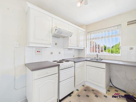 1 bedroom Flat to let in Ratton Road, Upperton, Eastbourne, BN21