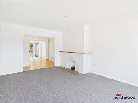 3 bedroom Semi-detached house to let in Downsview Way, Hailsham, BN27