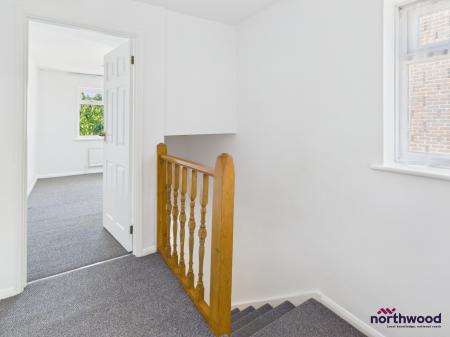 3 bedroom Semi-detached house to let in Downsview Way, Hailsham, BN27
