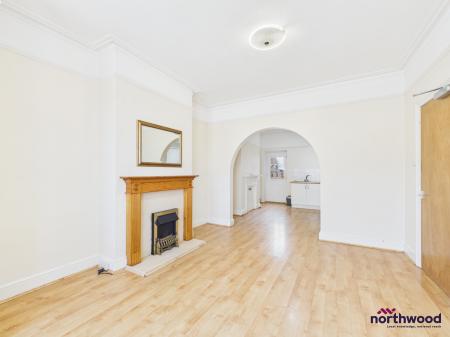 3 bedroom Terraced House to let in Royal Parade, Redoubt, Eastbourne, BN22