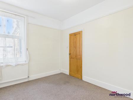3 bedroom Terraced House to let in Royal Parade, Redoubt, Eastbourne, BN22