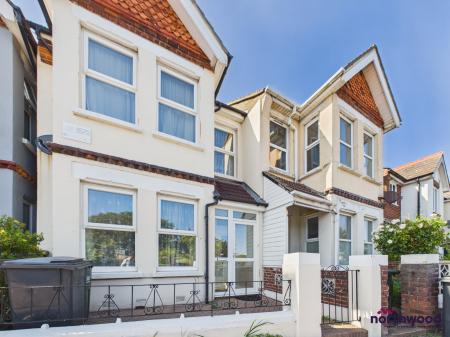 3 bedroom Terraced House to let in Royal Parade, Redoubt, Eastbourne, BN22